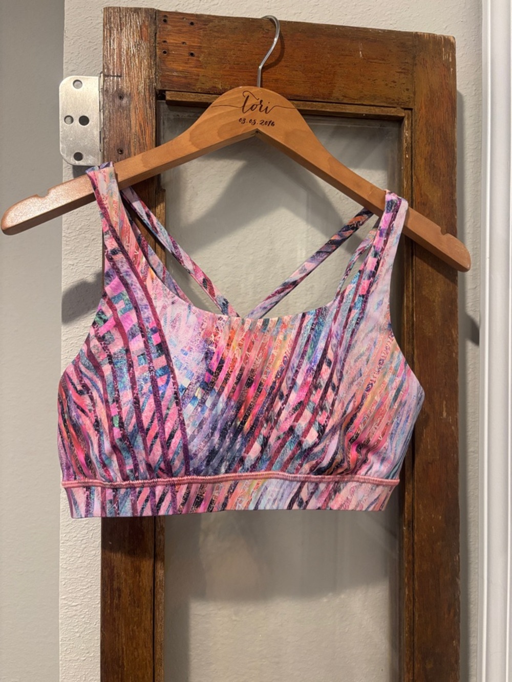 LULU🍋  Women's Pink Multi-Color Strappy Sports Bralette (M/L)